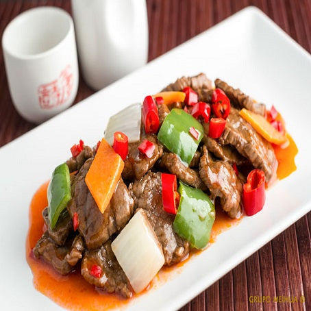 TERNERA CON SALSA PICANTE